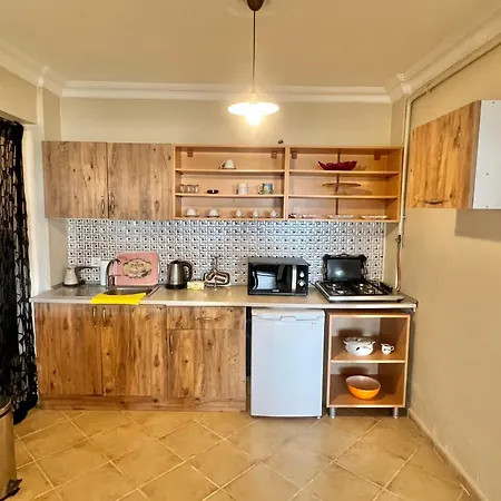 Oezel Havuzlu Bahceli Muestakil Hotel Sile